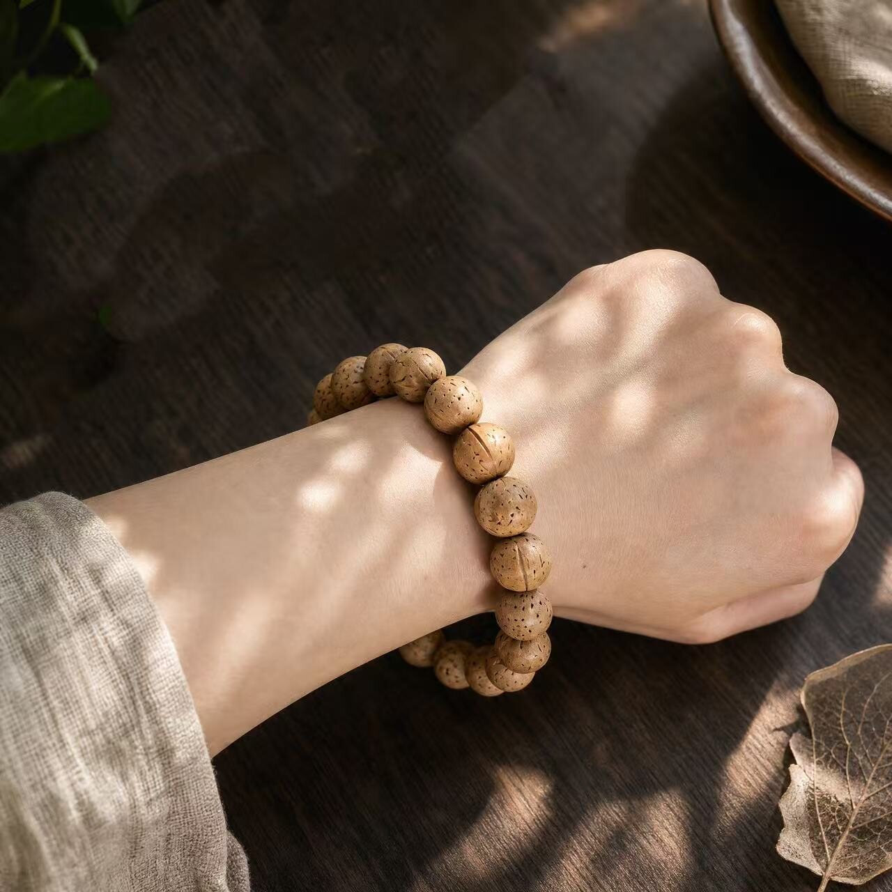 BR-022 walnut texture beaded bracelet photo 4